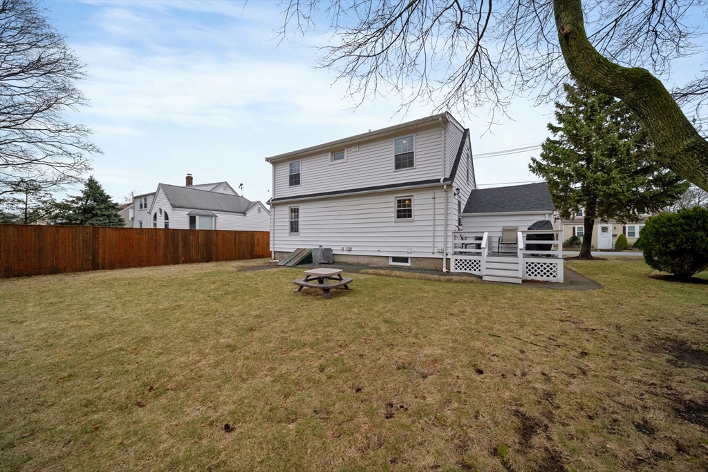 24 Dexter St