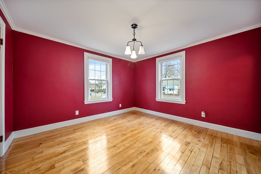 24 Dexter St