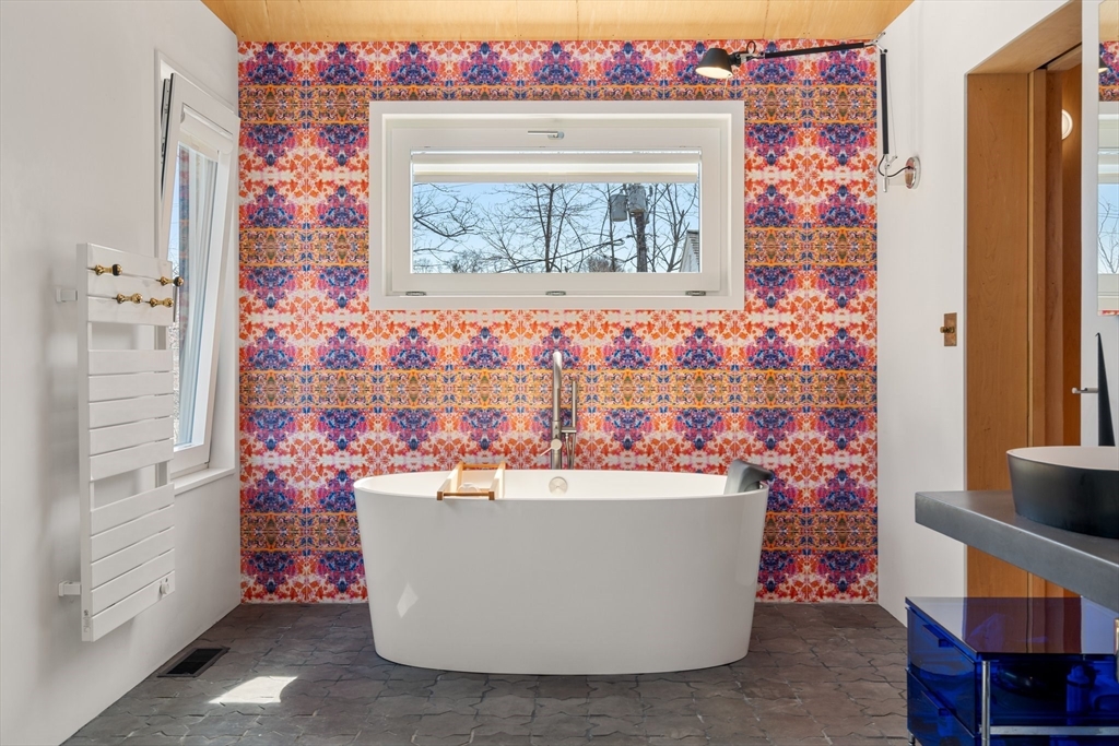190 Main St