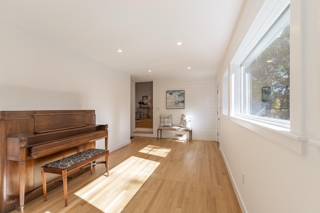10 Pilgrim Rd