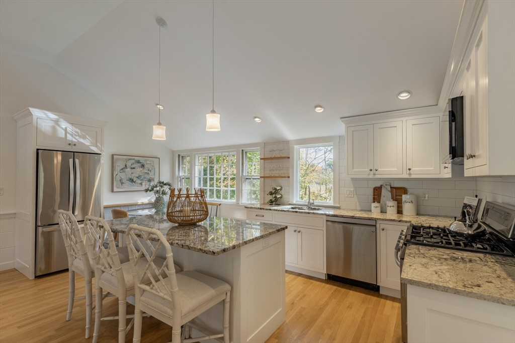 10 Pilgrim Rd