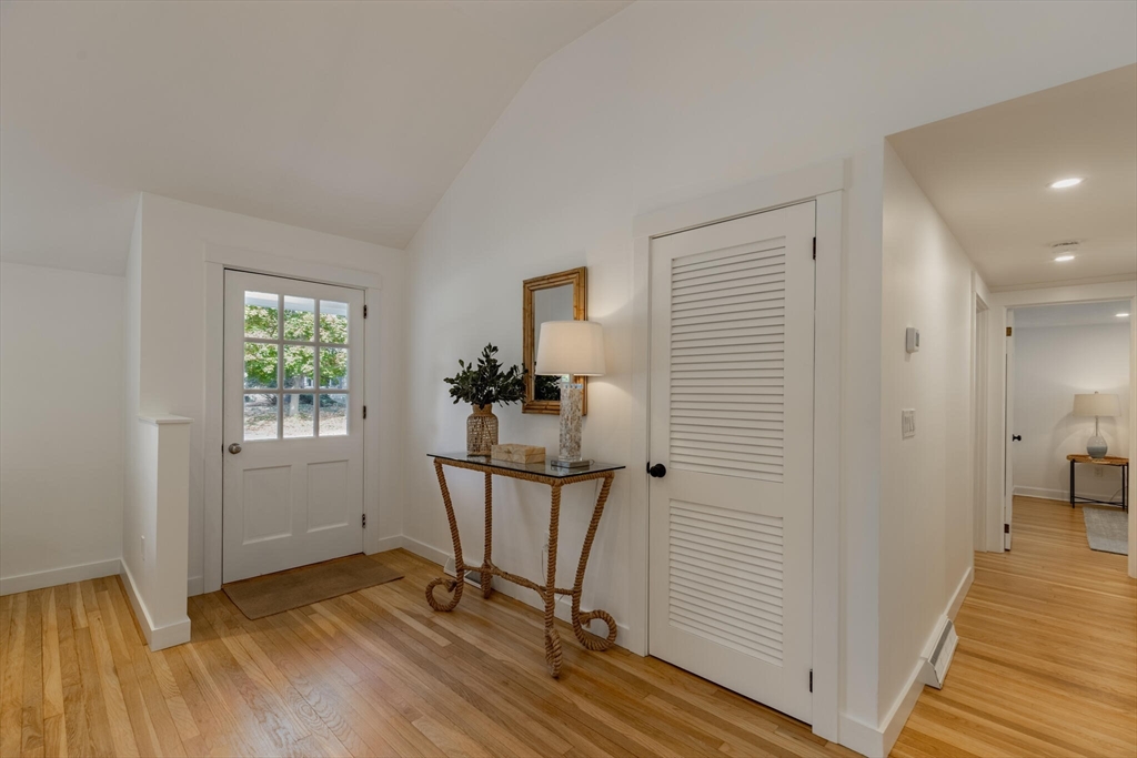 10 Pilgrim Rd
