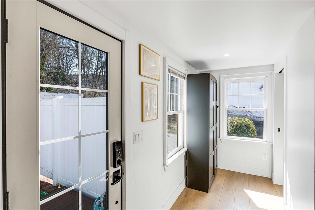 18 Elm Park