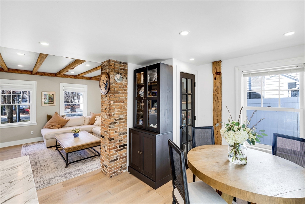 18 Elm Park