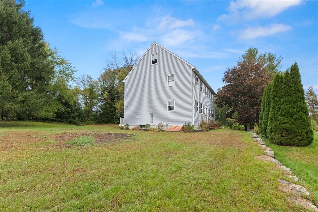 13 Main St