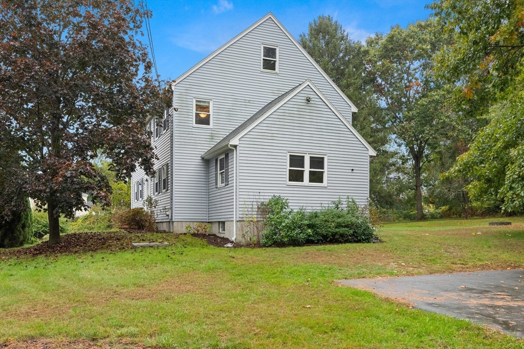13 Main St