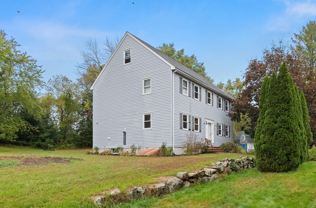 13 Main St
