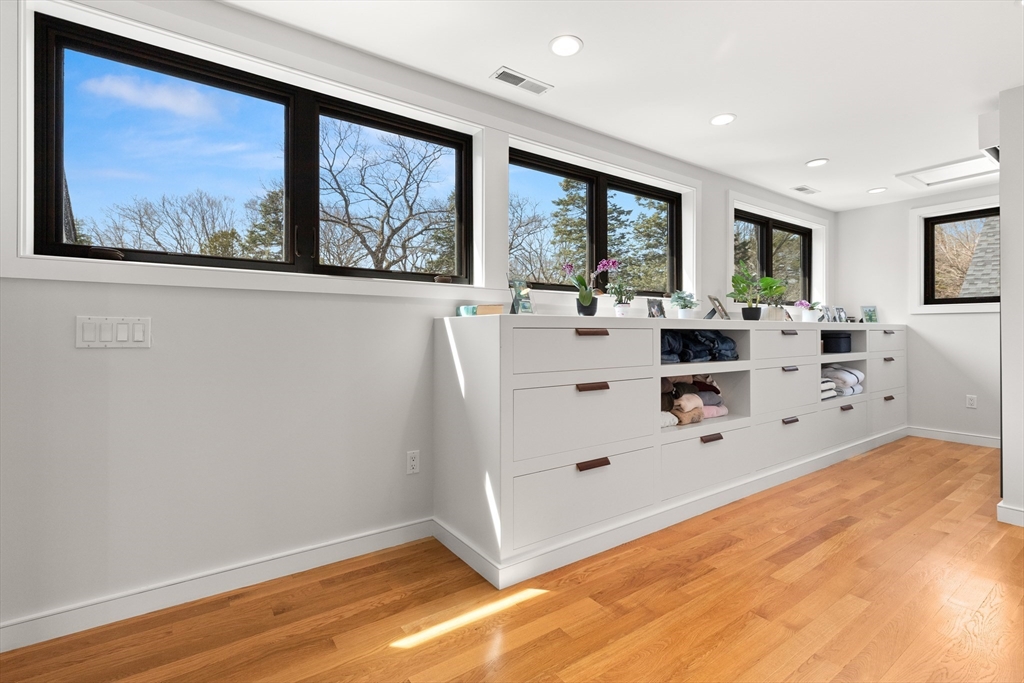 130 Meyer Rd