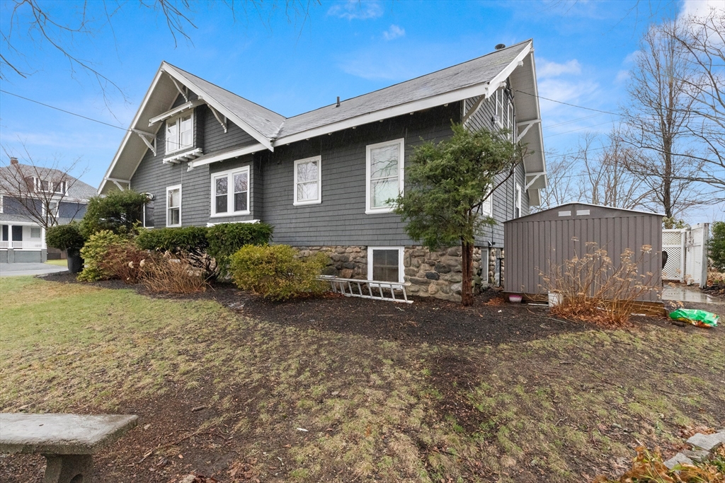 81 Hamilton Ave
