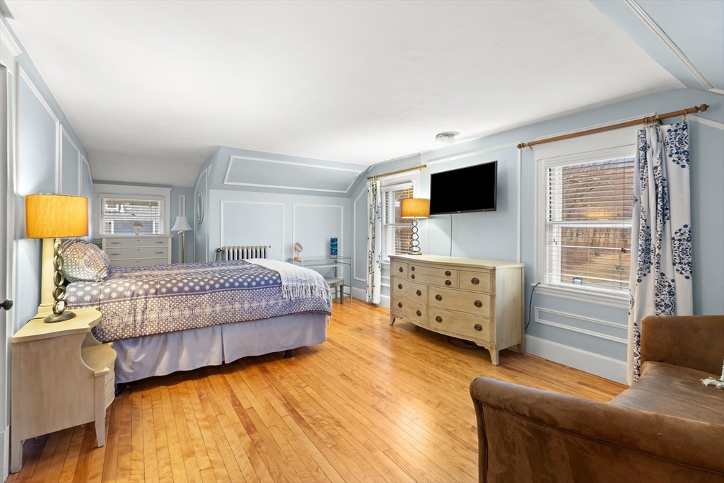 81 Hamilton Ave