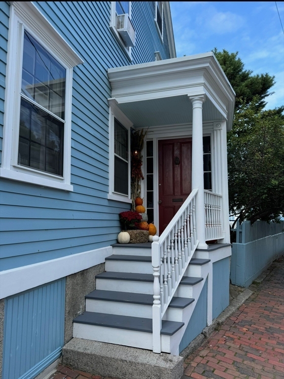 34 Pleasant St # 1