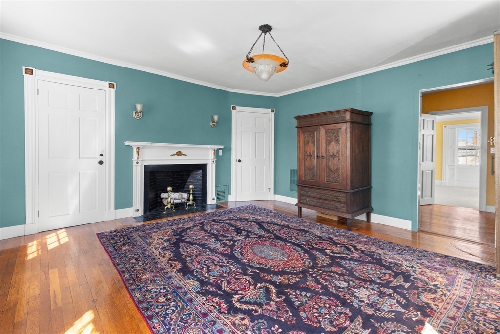 34 Pleasant St # 1