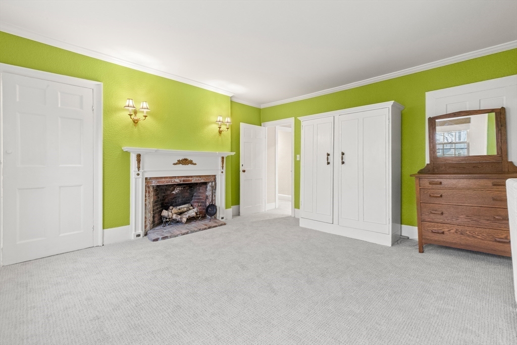 34 Pleasant St # 1