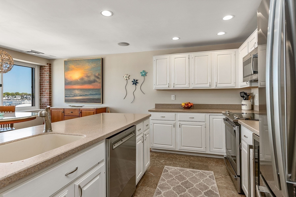 58 Merrimac Street # 2 Unit: 2-2