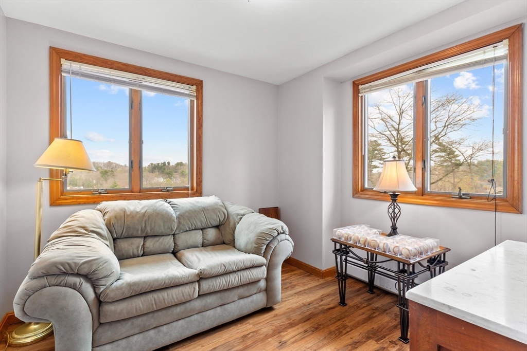 29 Beacon St