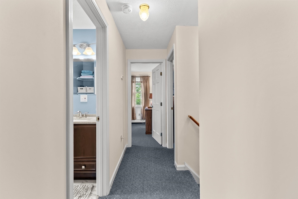 29 Beacon St