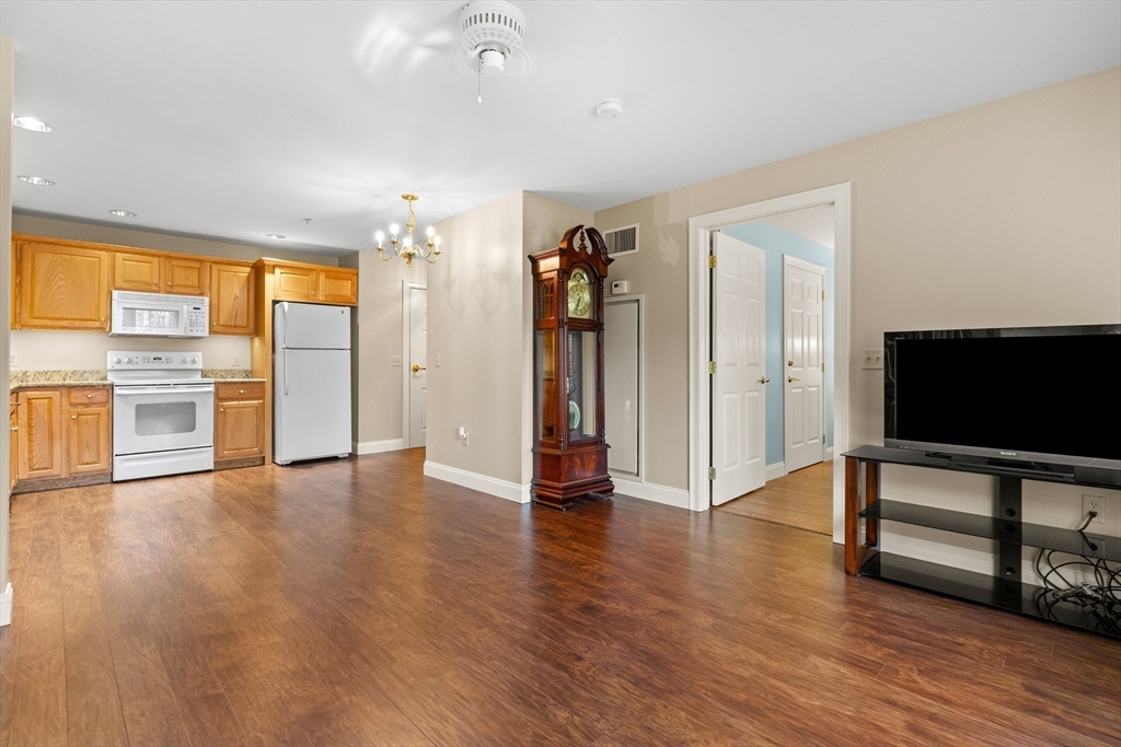 135 Beach Rd # B204