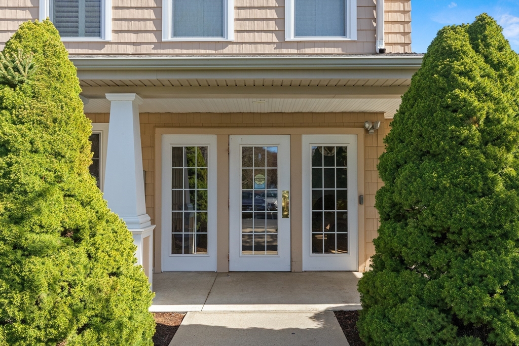 135 Beach Rd # B204