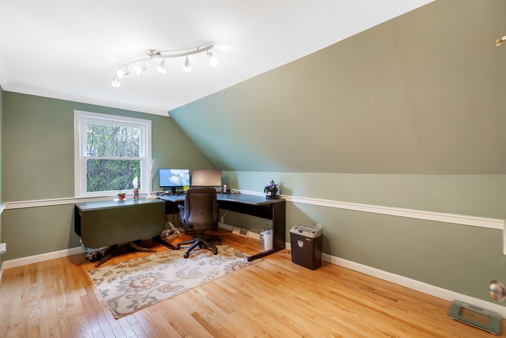 8 Wellings St