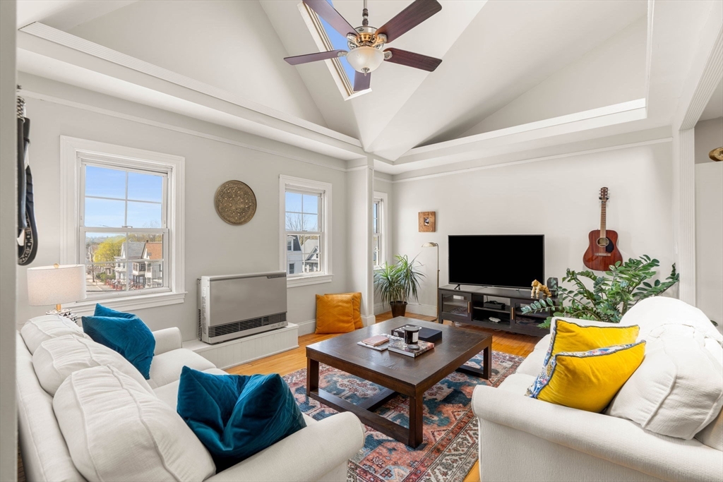 405 Main Street # 5