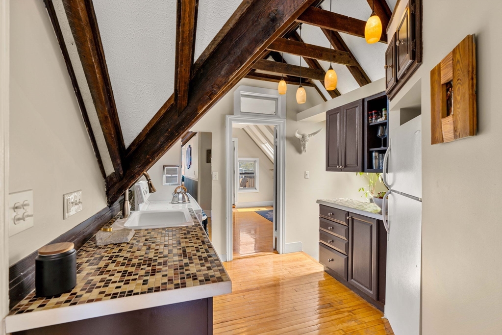 405 Main Street # 5