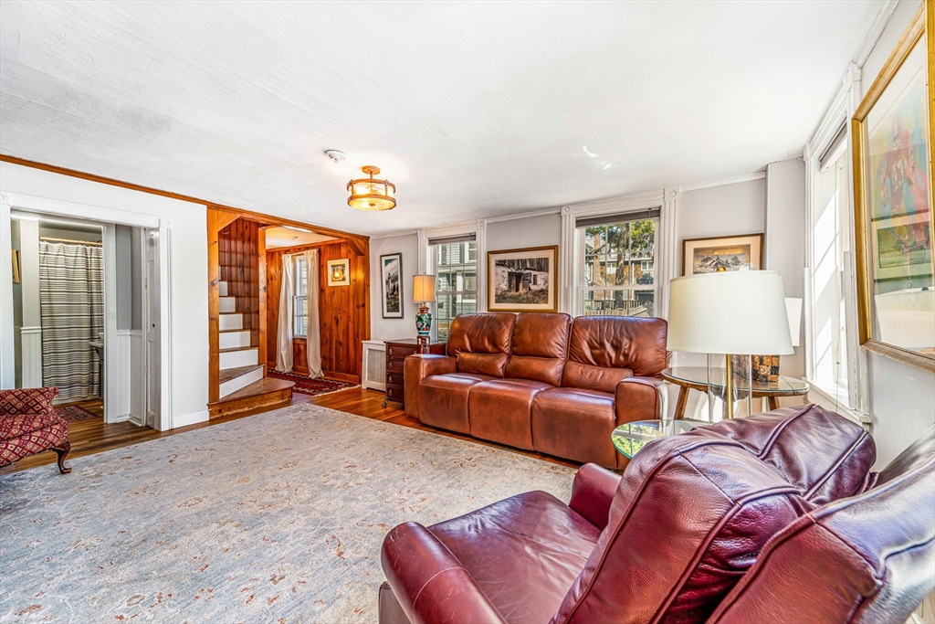 19 Bartlett