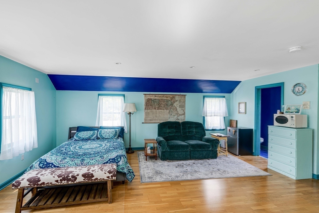 5 Bricher St