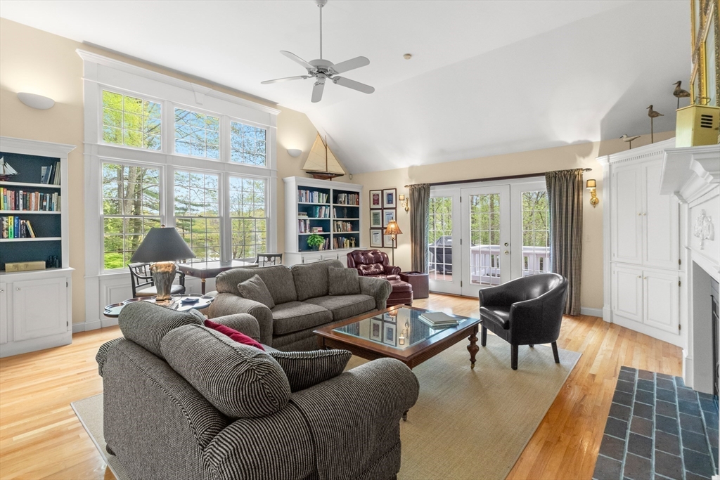 151 River Rd