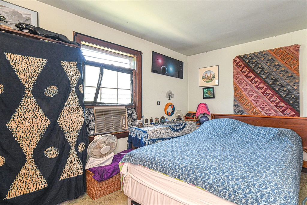 137 Old Point Road