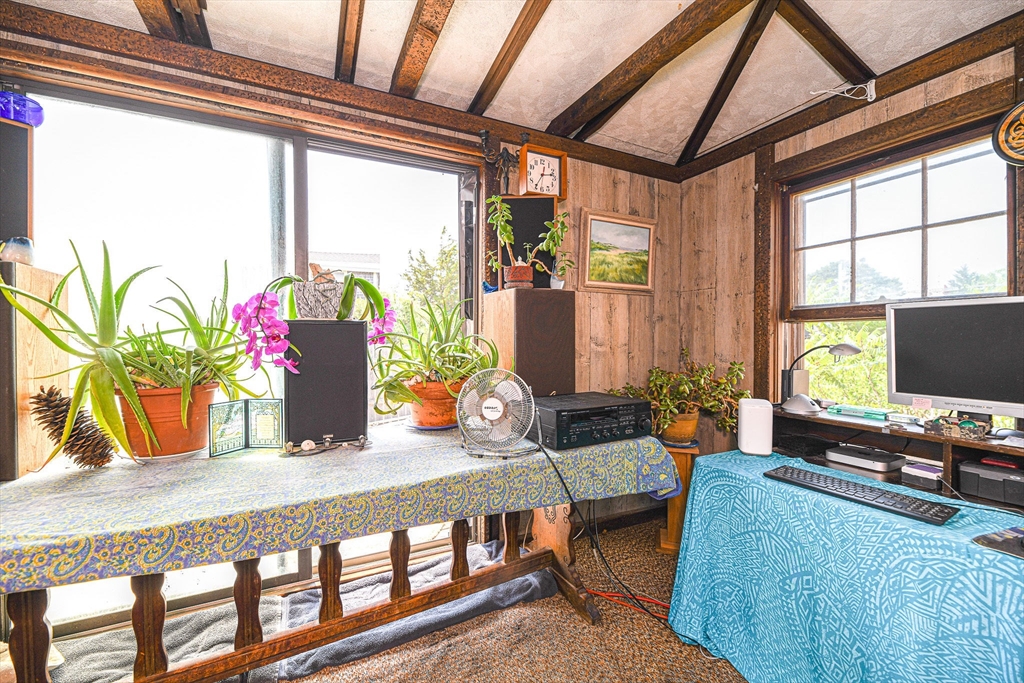 137 Old Point Road