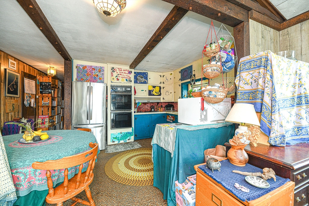 137 Old Point Road