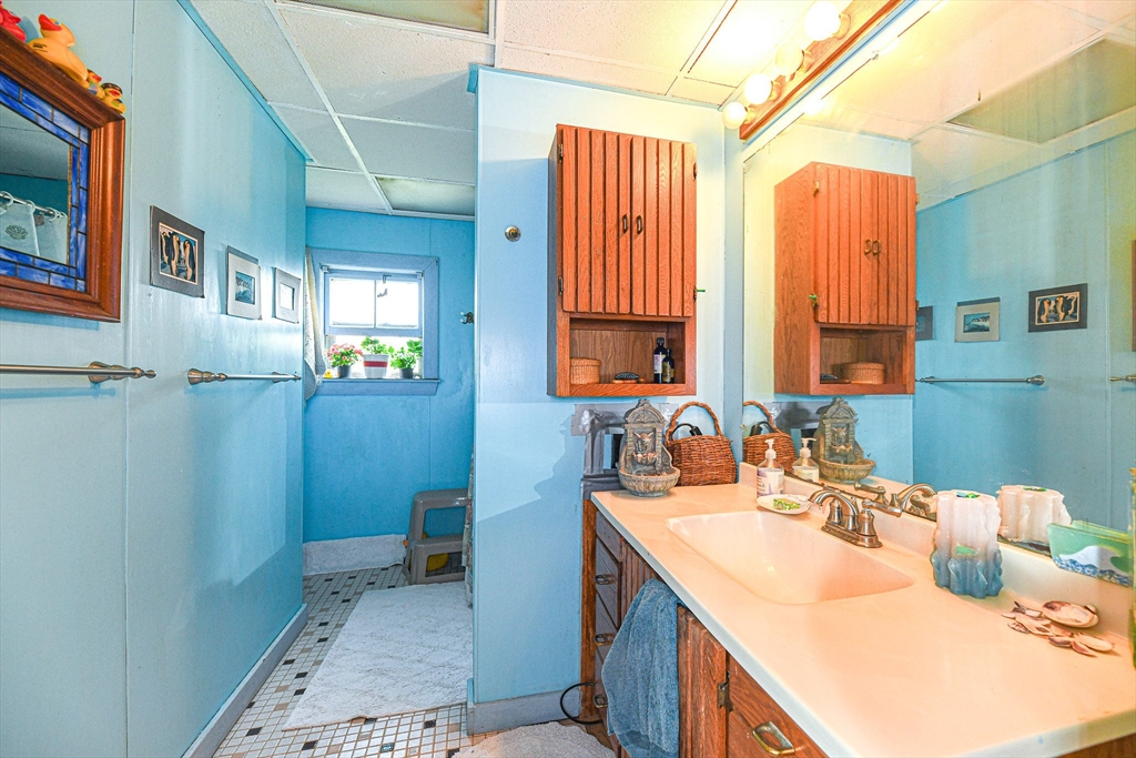 137 Old Point Road