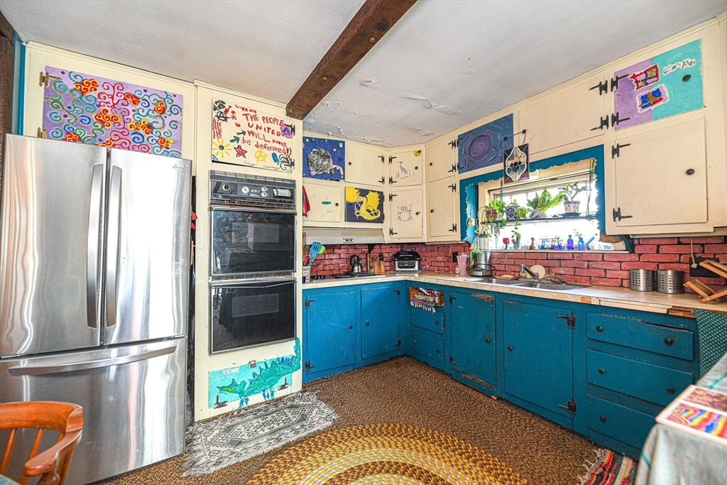 137 Old Point Road