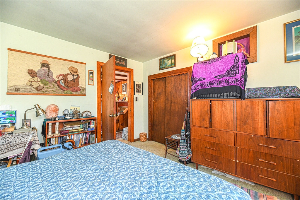 137 Old Point Road
