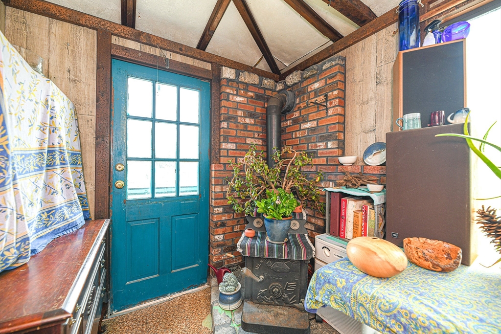 137 Old Point Road