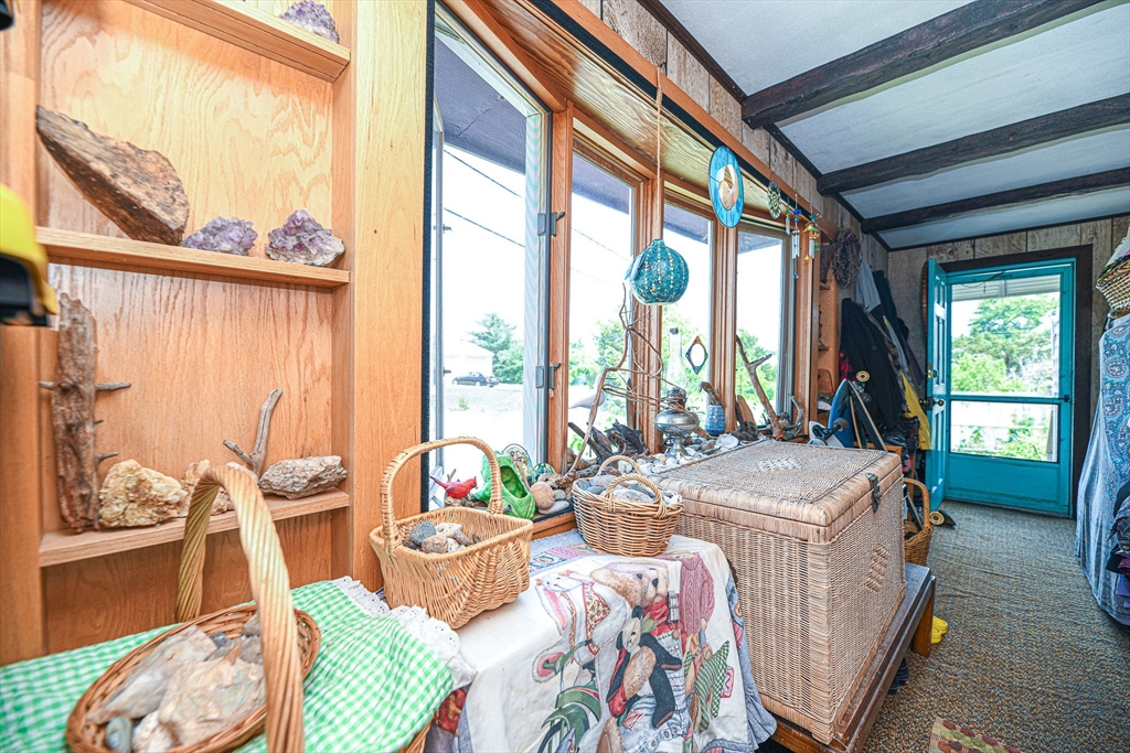 137 Old Point Road