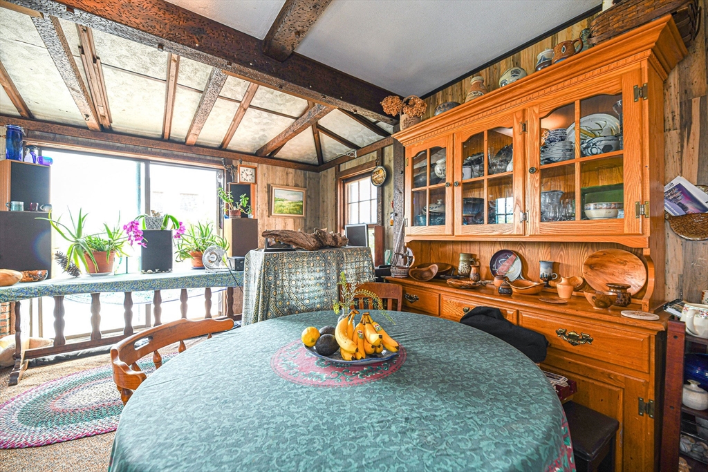 137 Old Point Road