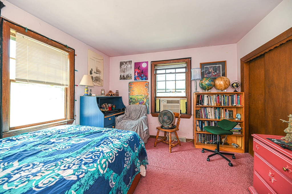 137 Old Point Road