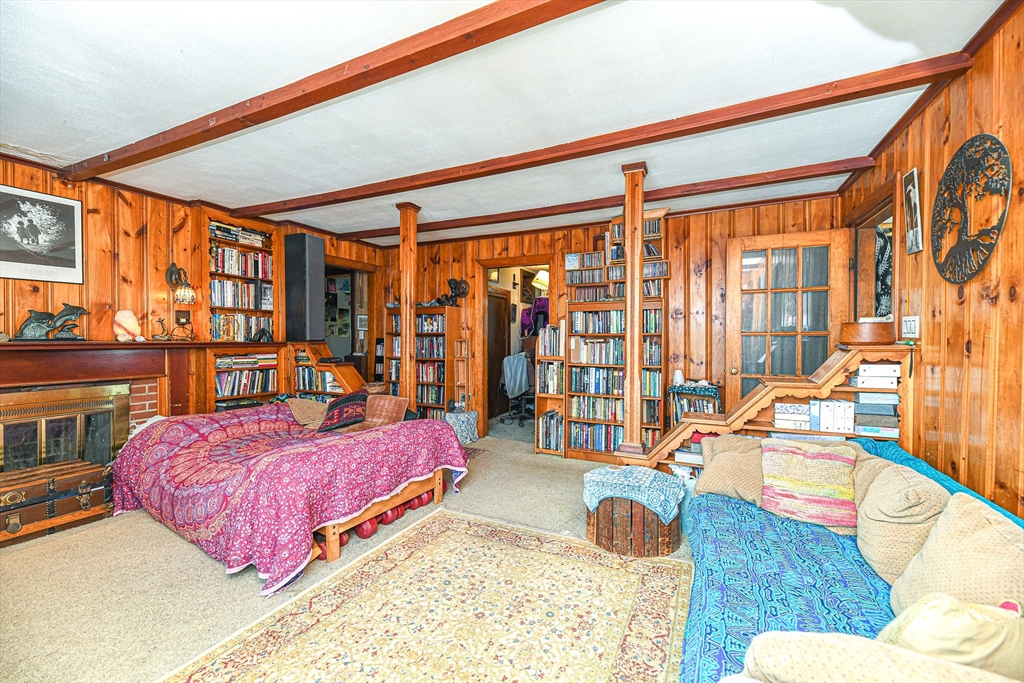 137 Old Point Road