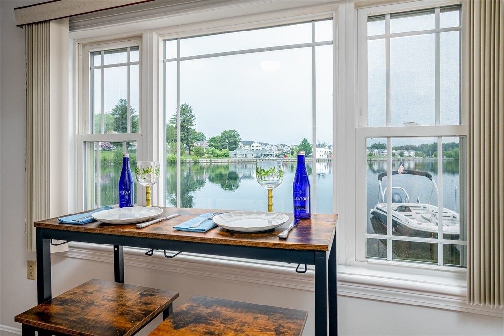 3 Lakeside Ave
