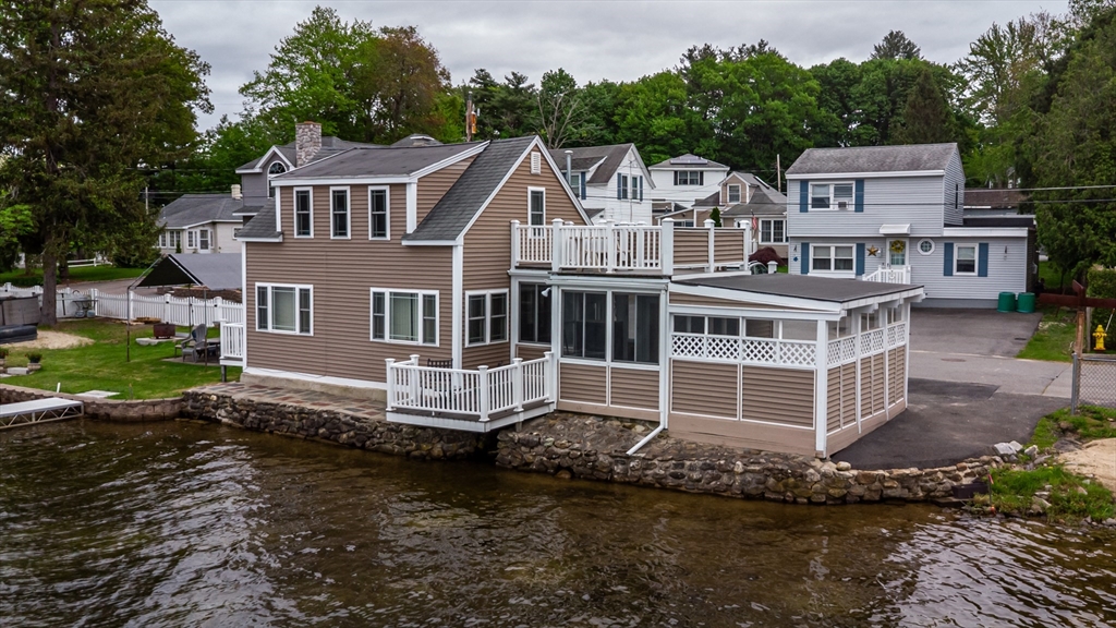 3 Lakeside Ave