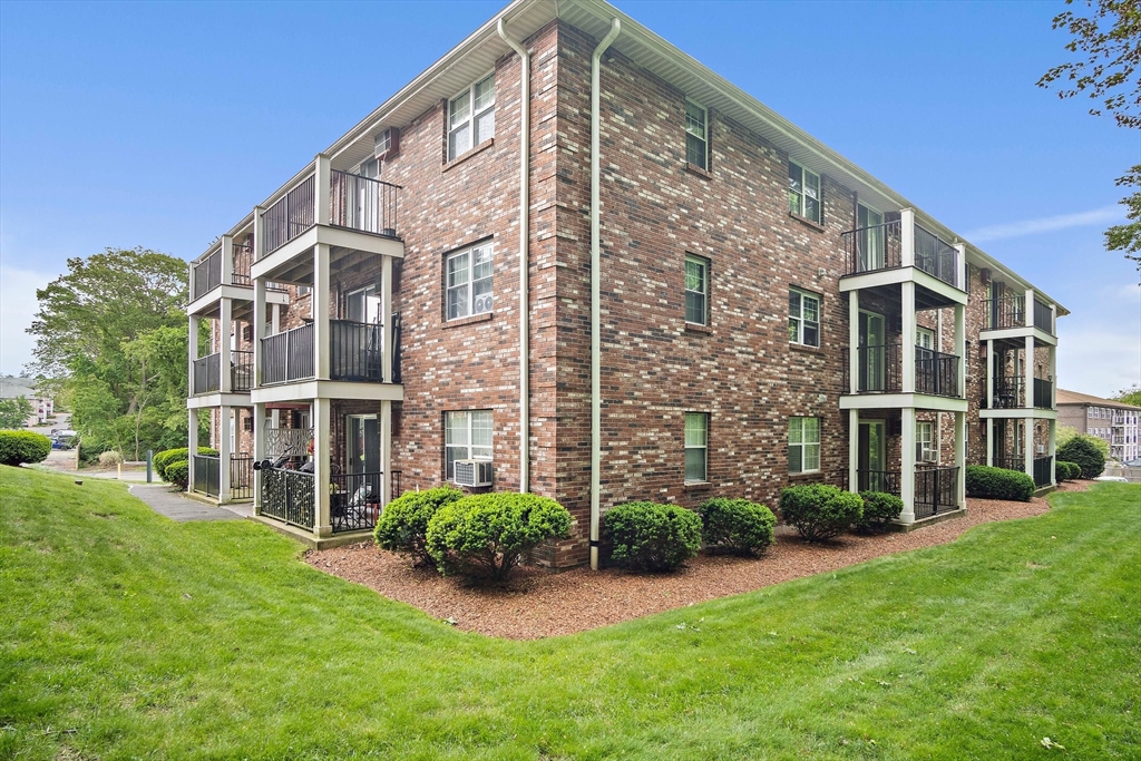 11 Kenmar Dr # 13