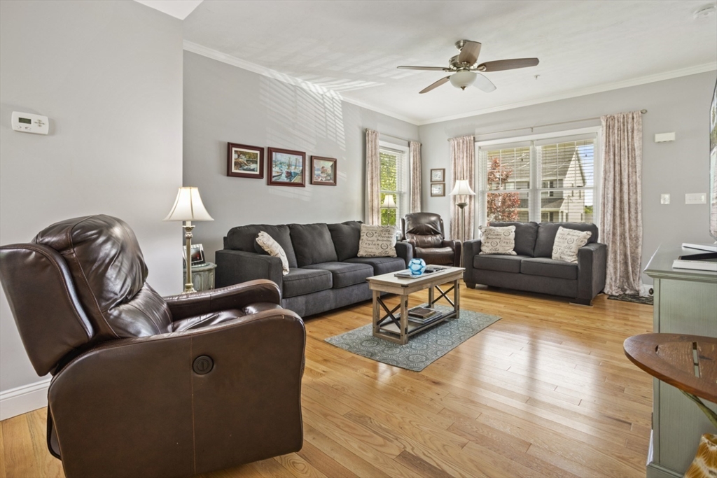 5 Mackenzie Way # 5