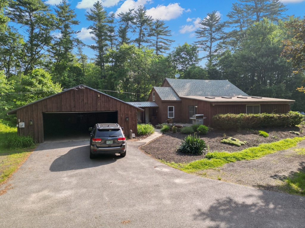 2 & 4 Tenney Ct