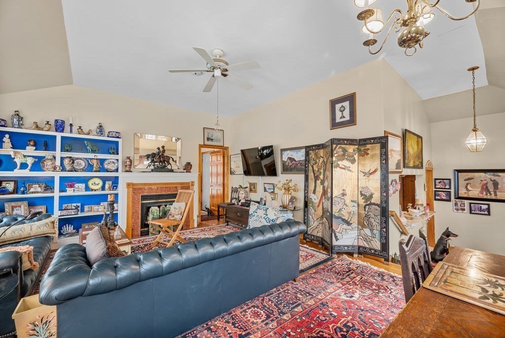 1 Carter Avenue