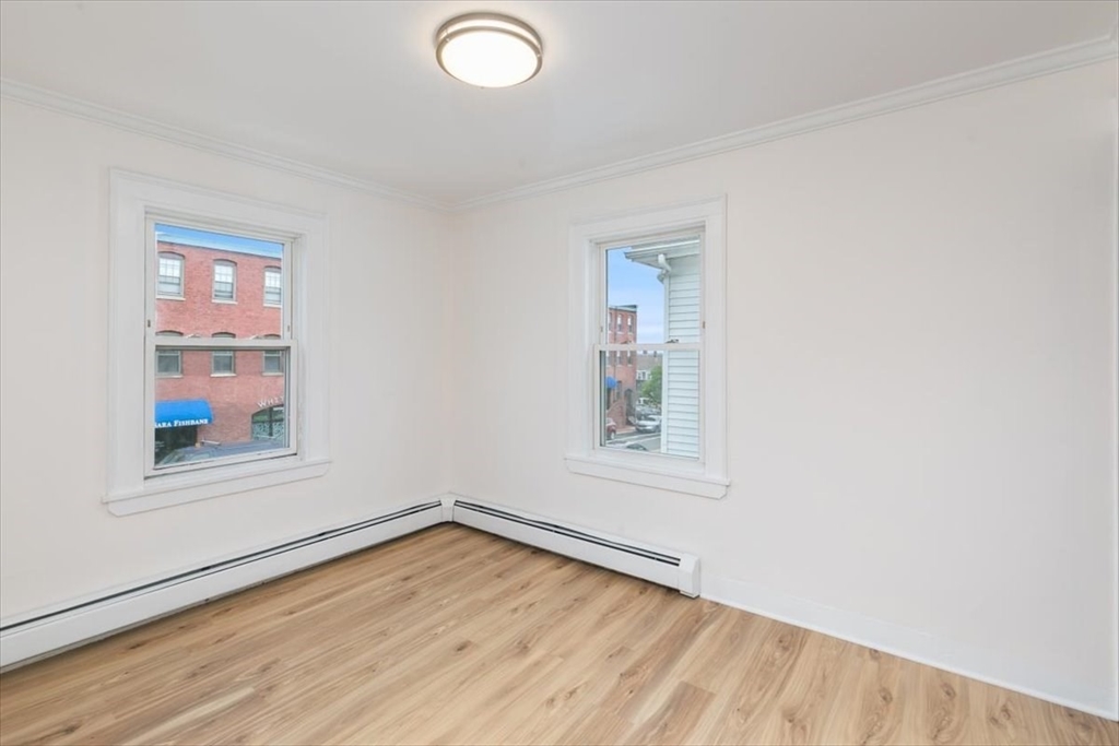 18 Rantoul St