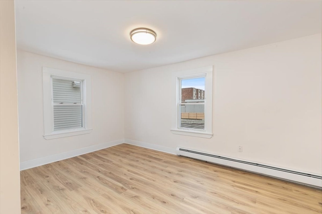18 Rantoul St