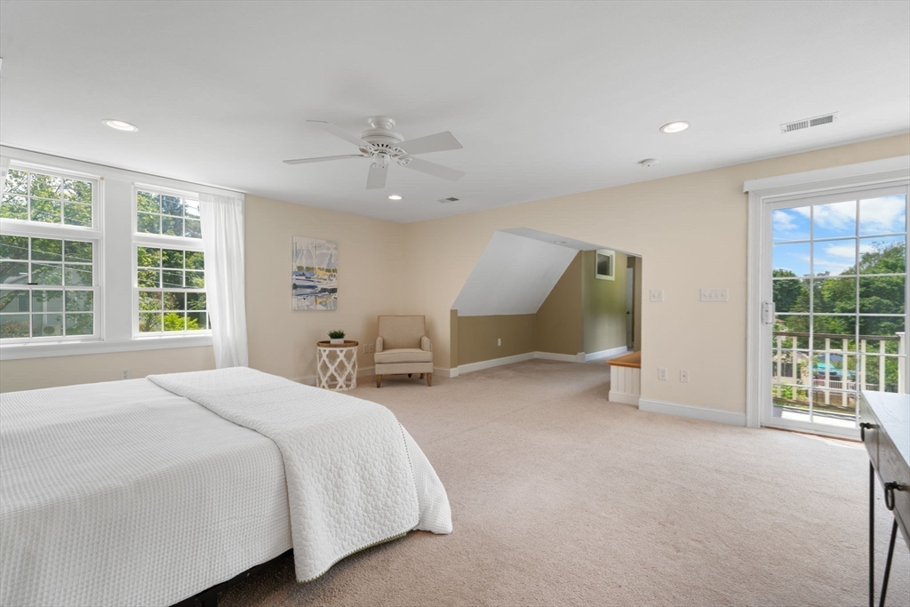 10 Carlida Rd