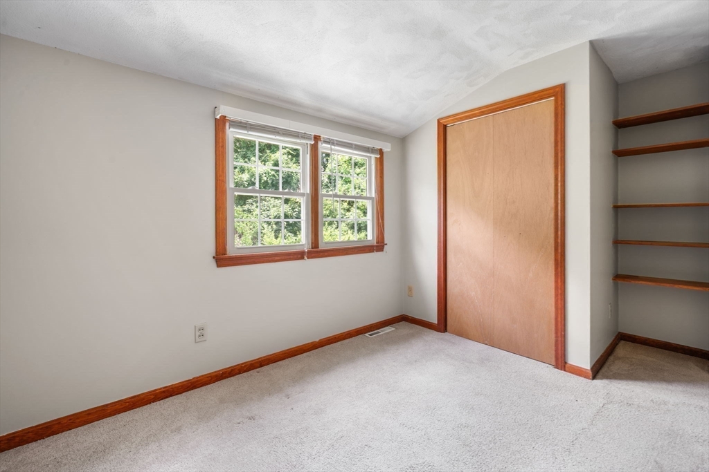 10 Carlida Rd