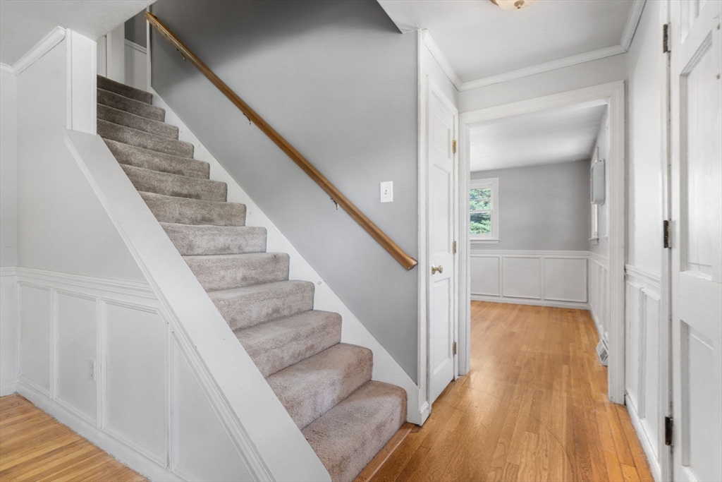 10 Carlida Rd